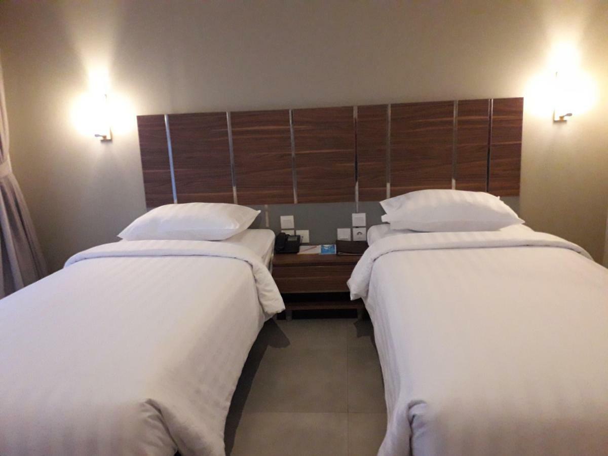 Bess Resort & Waterpark Hotel And Convention Malang Ngoại thất bức ảnh